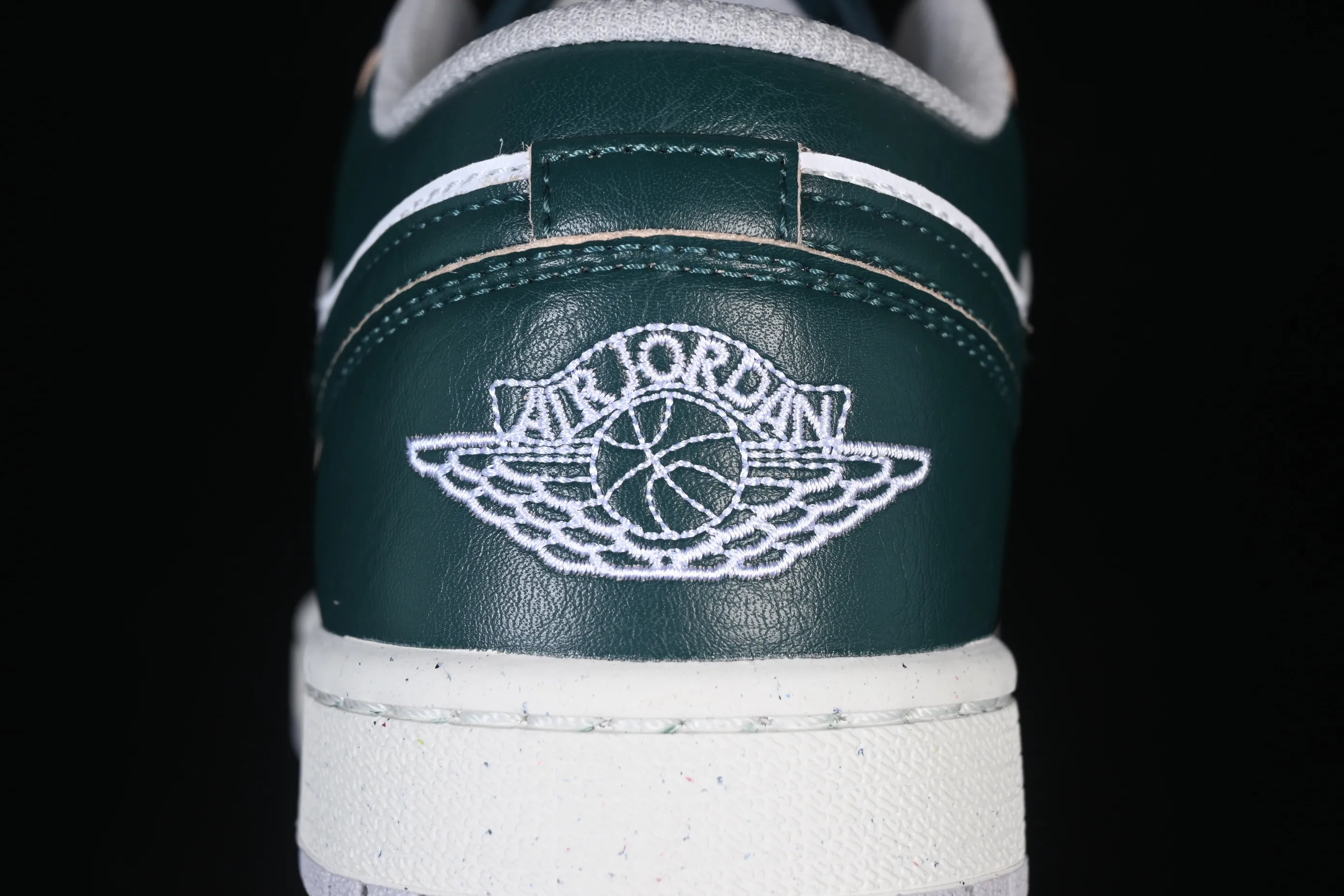 All categories Air Jordan Jordan series basketball shoes Air Jordan 1 Low Air Jordan 1 Low AJ1 Joe 1 white and green low-top cultural and casual sneakers FQ7687-300